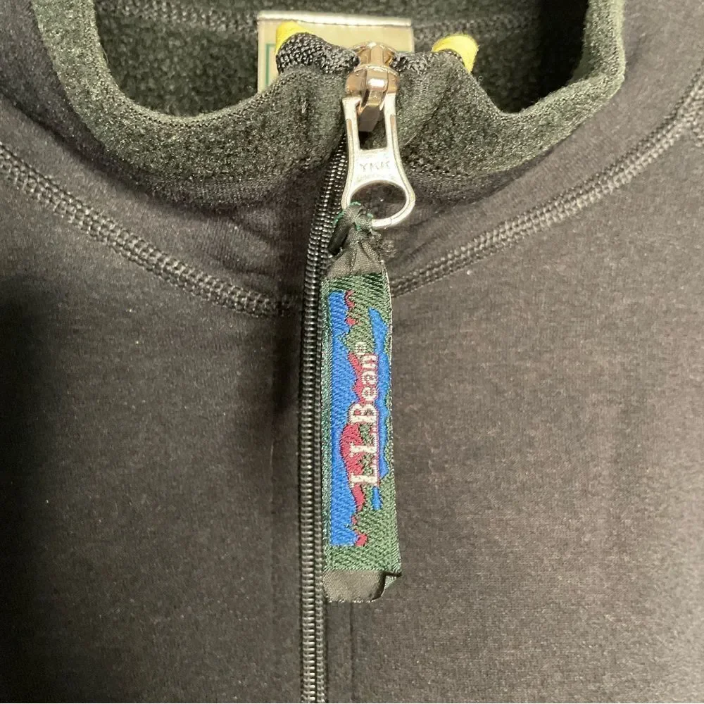 L.L. Bean sleeve bean zip